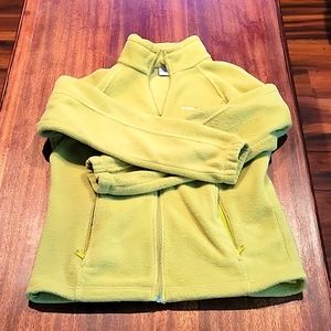 Womens Green Columbia zip up jacket with pockets- size Medium.